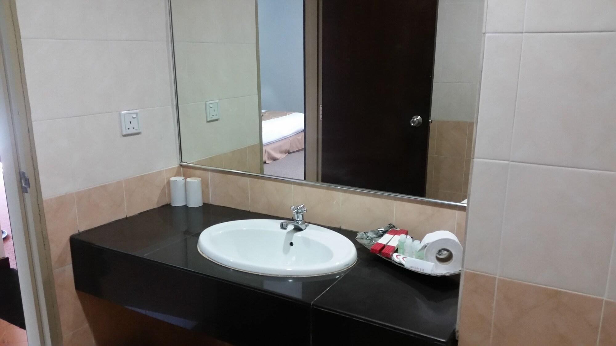 Carlton Hotel Shah Alam Dış mekan fotoğraf