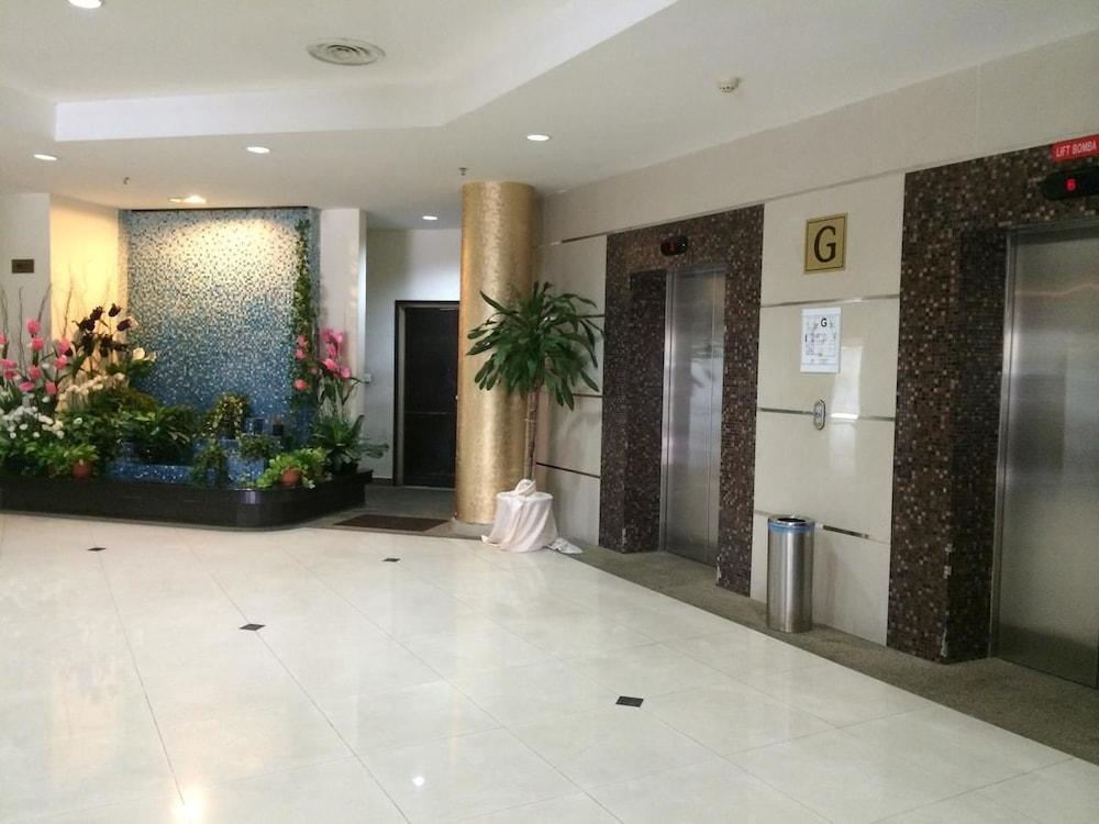 Carlton Hotel Shah Alam Dış mekan fotoğraf