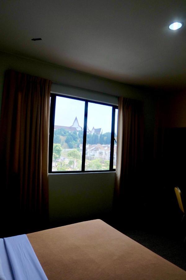 Carlton Hotel Shah Alam Dış mekan fotoğraf
