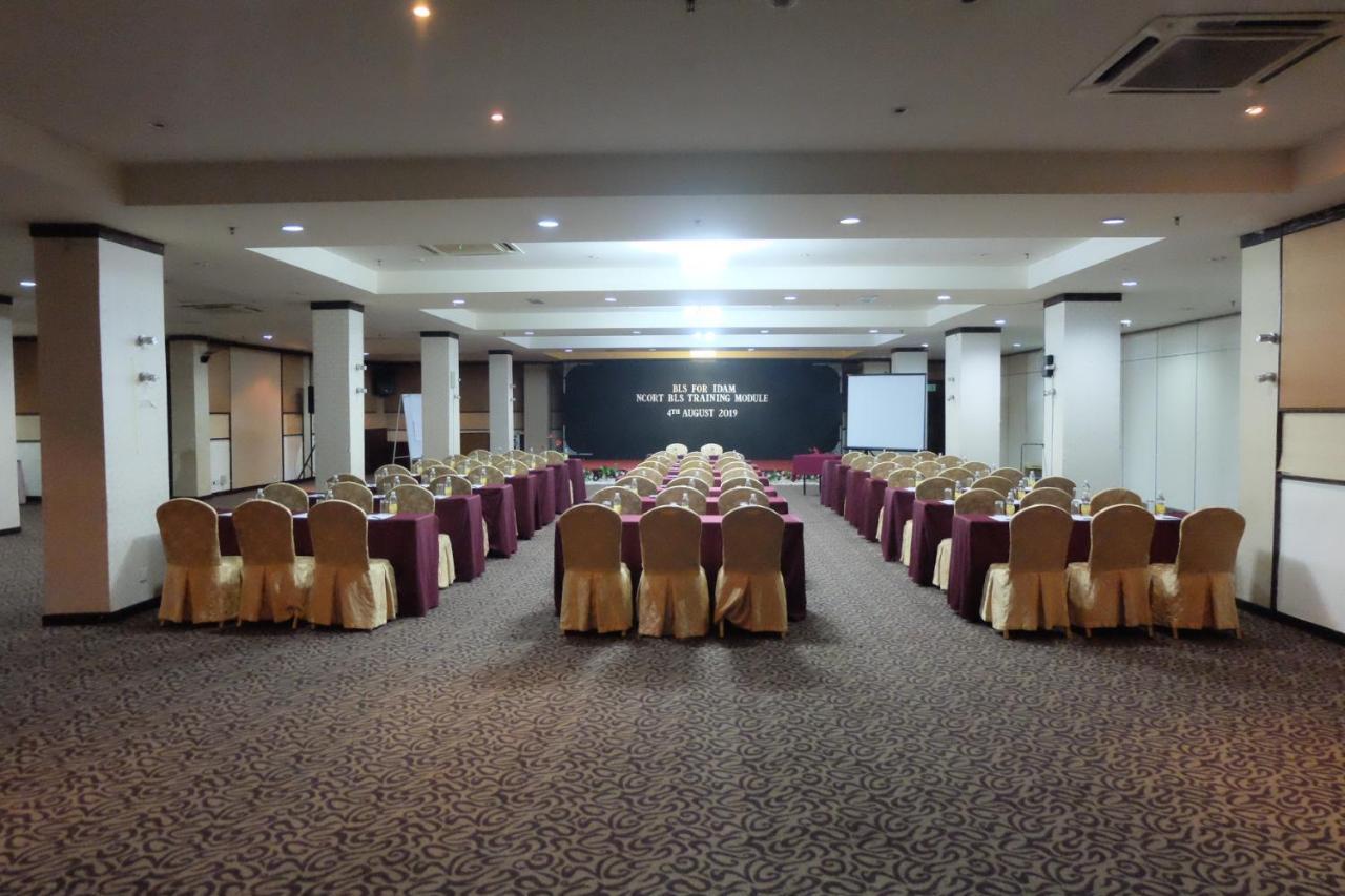 Carlton Hotel Shah Alam Dış mekan fotoğraf