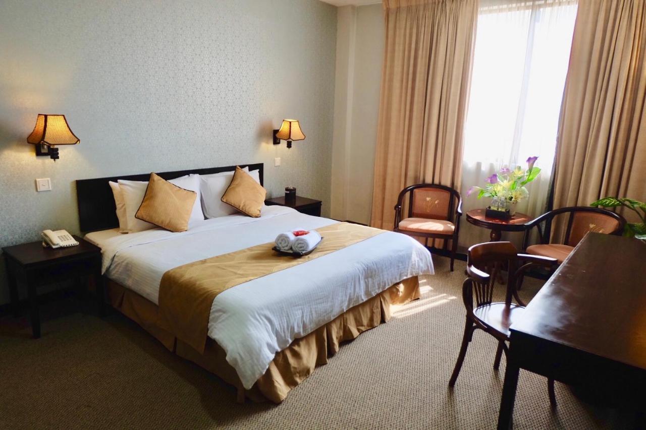 Carlton Hotel Shah Alam Dış mekan fotoğraf