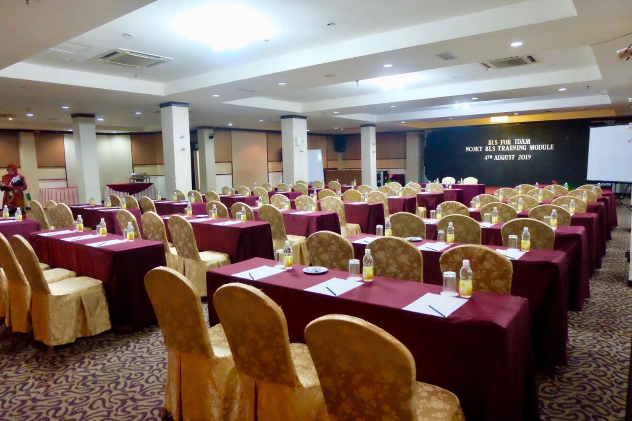 Carlton Hotel Shah Alam Dış mekan fotoğraf