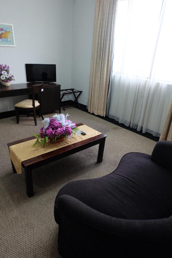 Carlton Hotel Shah Alam Dış mekan fotoğraf